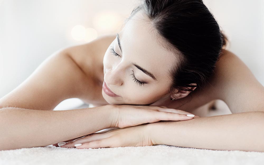 Niente è meglio di un massaggio thai professionale ma ci sono 10 cose che devi assolutamente sapere prima di fare un massaggio thailandese.
